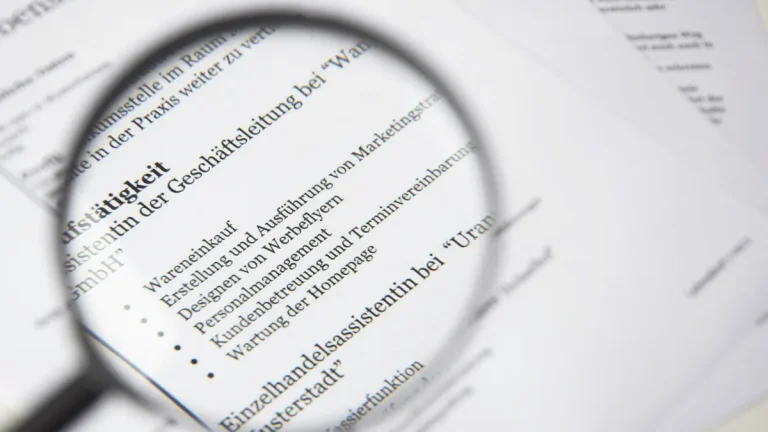 How to Spot Hiring Priorities on a SaaS Careers Page